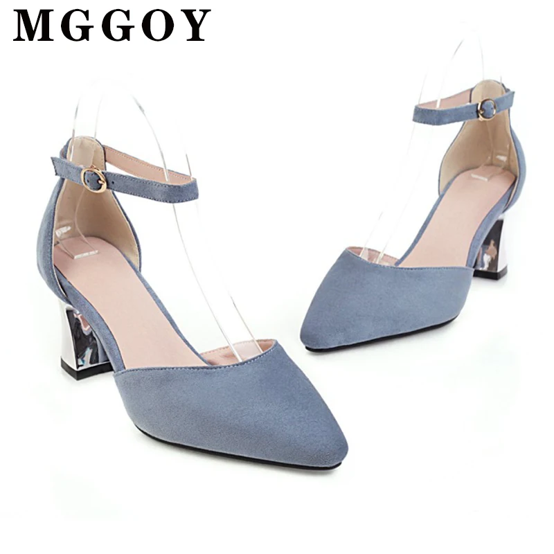 Женские туфли-лодочки с острым носком большие размеры ремешком на щиколотке