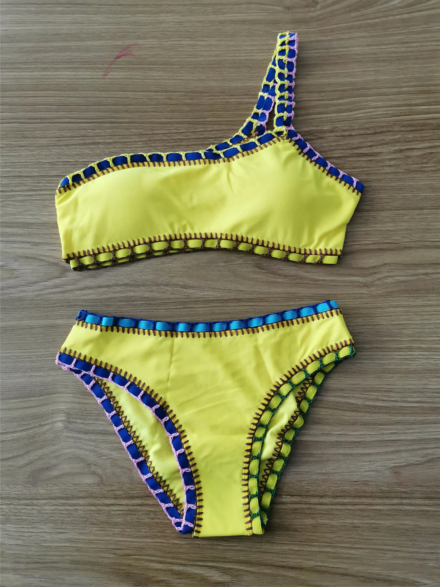 Женские Купальники с губами JUNE 2021 Новые поступления летние купальники на одно