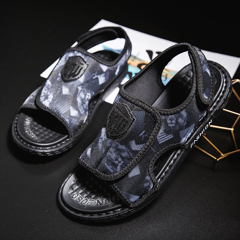 

CRLAYDK Slippers Summer New Men's Leisure Leather Sandals Peep Toe Beach Shoes Open Toe Soft Outdoor Walking Breathable Slides