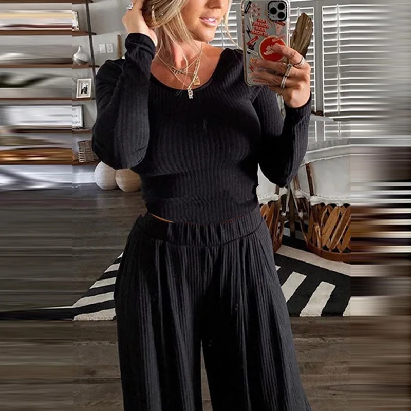 

Two Piece Outfits For Women 2020 Autumn Crop Top Women Casual Knitted Sets Long Sleeves Tops Long Pants Leisure Suit