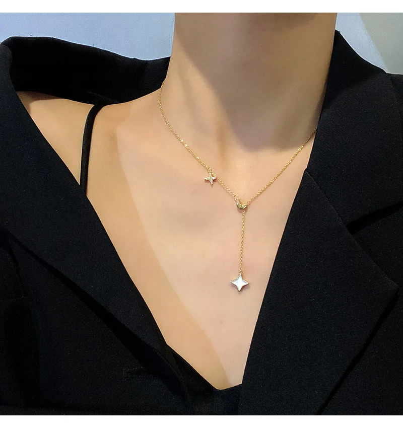 

Golden Moon Star Necklace Necklace Gold-plated Five-pointed Star Clavicle Chain Pendant Sweater Chain Necklace Jewelry