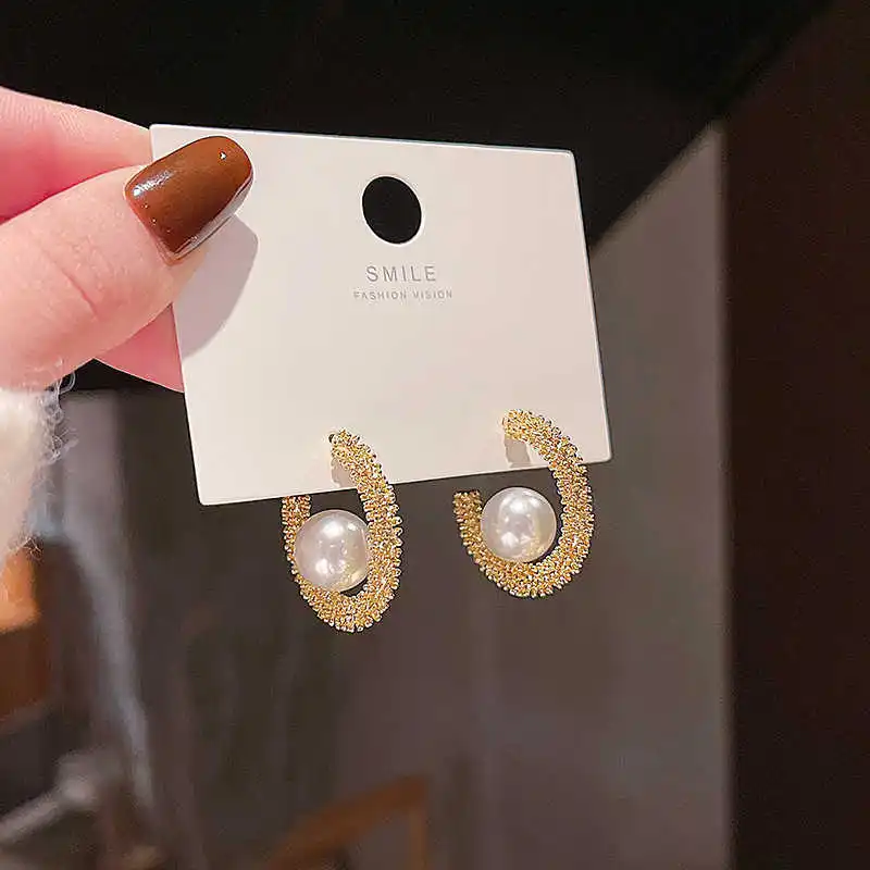 

925 silver needle Earrings French Baroque fashion semicircle pearl metal ring texture net red temperament Fashion Earrings