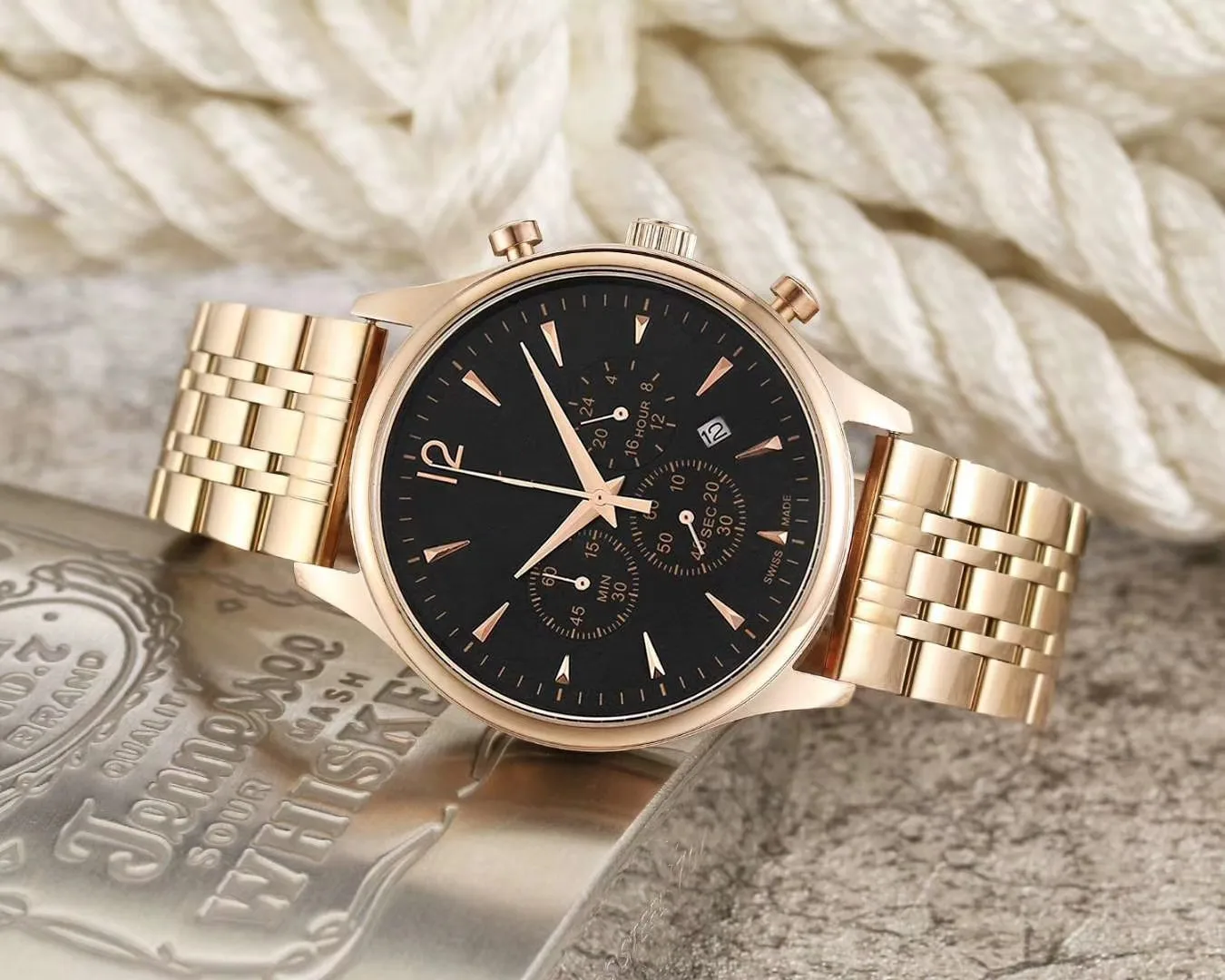 

Instant sell-through fashionable leisure trend Fine Quartz Watch