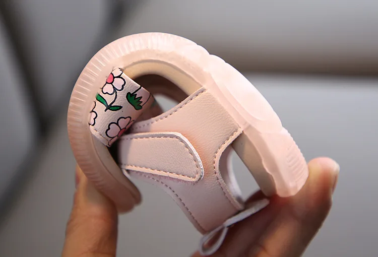 

Summer Girls Children Casual Sandals Flowers Princess Soft Bottom Beach Shoes 1-3 Years Old Children's Shoes
