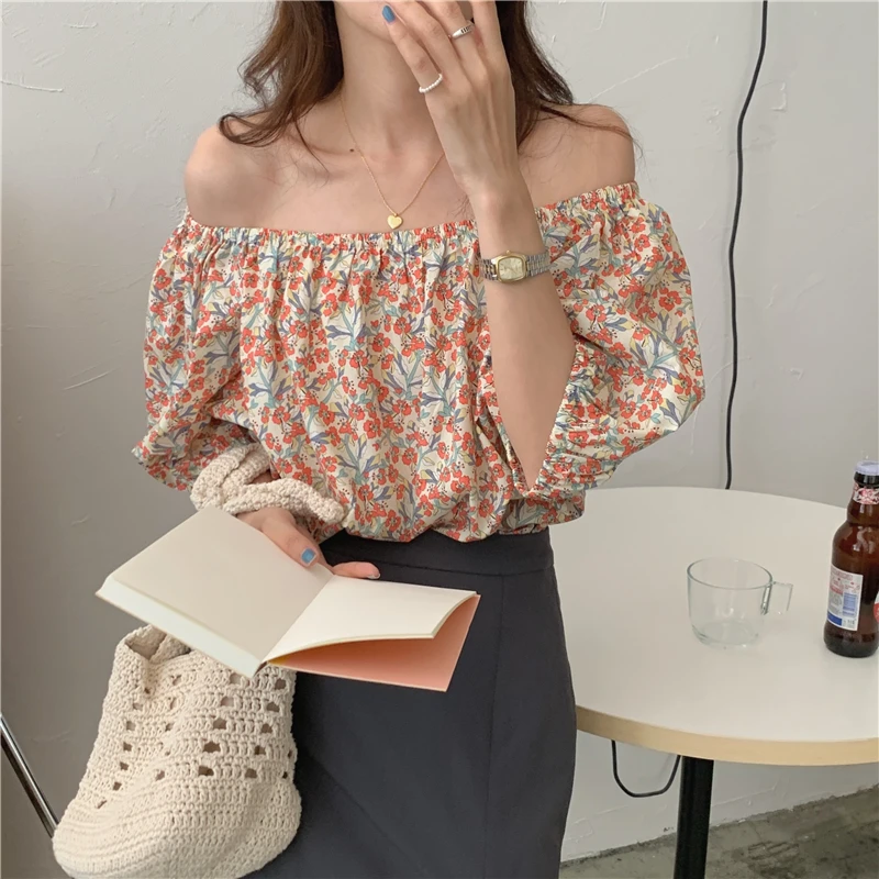 

COIGARSAM Casual Loose blouse women Summer Floral Print Slash neck blusas womens tops and blouses Blue Apricot 6820