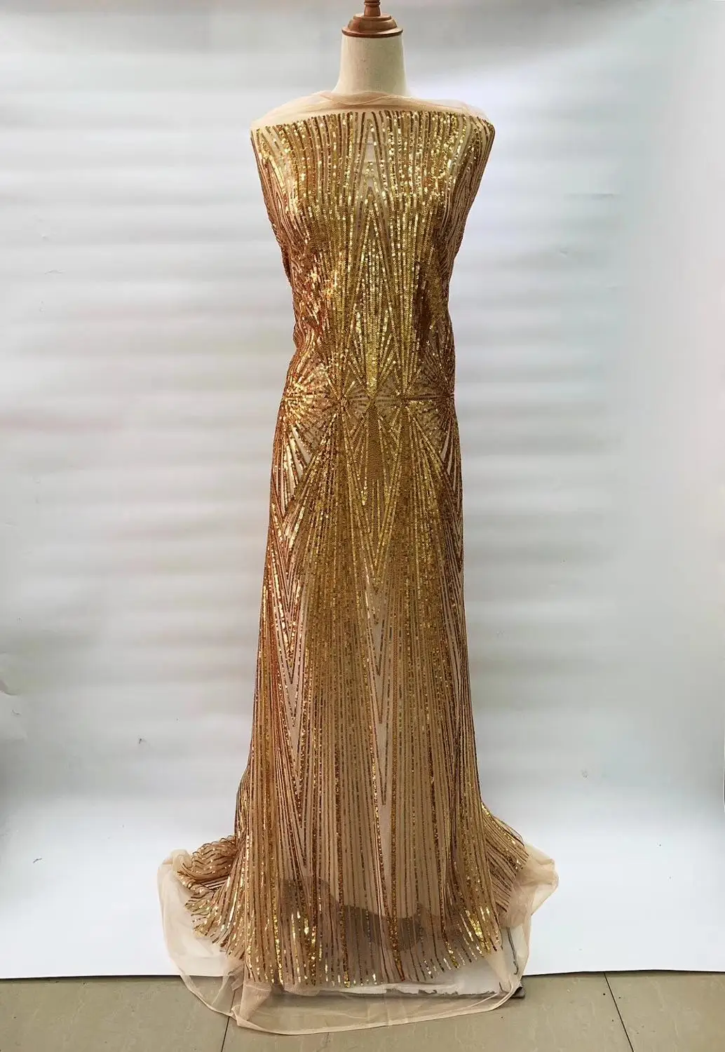 Оптовая цена вышивка блестками французская Тюлевая кружевная ткань