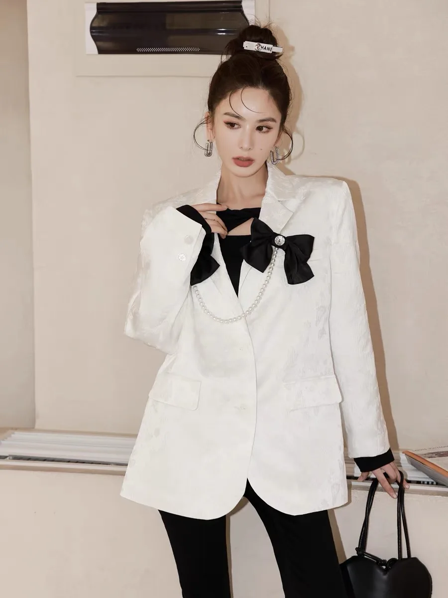

Women Creative Design Fashion Plus size WHite Blazer New Lapel Long Sleeve Loose Fit Jacket W039