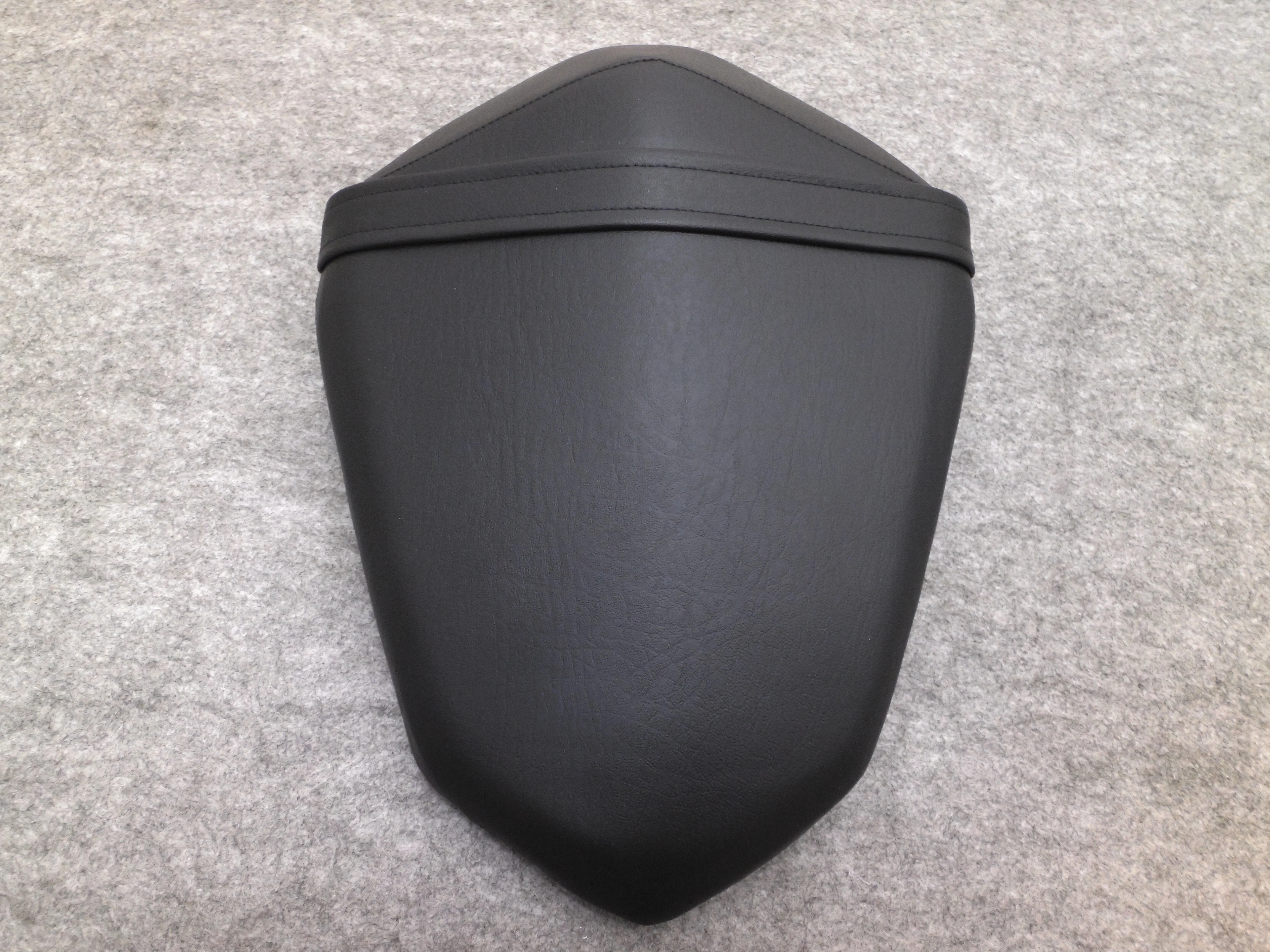 

Z800 заднее кожаное сиденье подходит для Kawasaki Z800 2013 2014 2015 задний Чехол Подушка сиденья