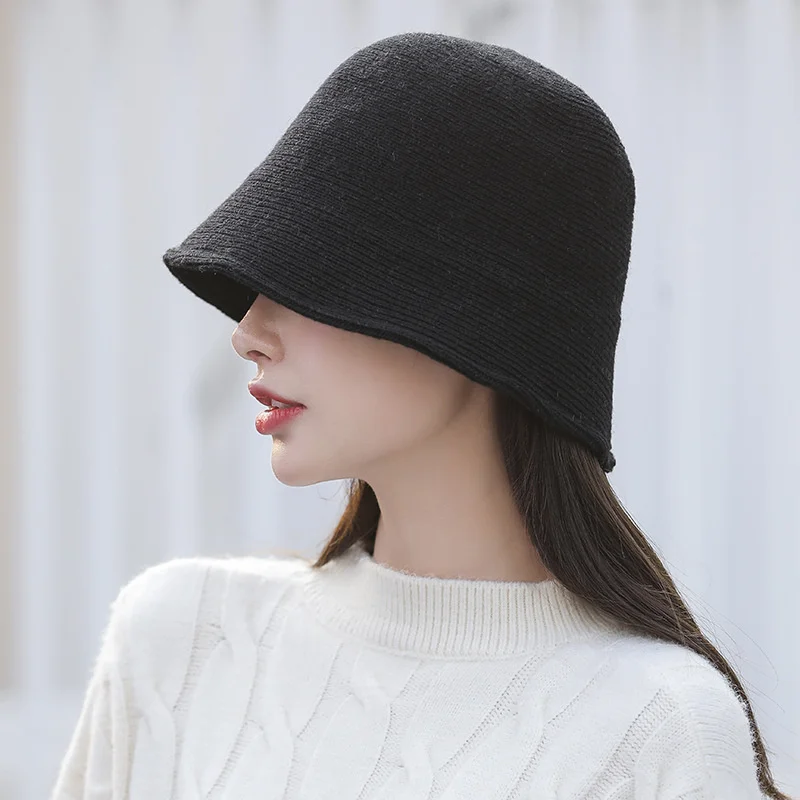 

Plain knitted bucket hat for women in dongdamen Top hat go out for show trip