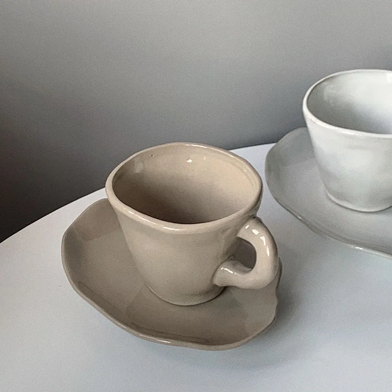 

Solid Color Irregular Coffee Cup Retro Breakfast Cup Milk Mug Goblet Water Cups Coffee Cup Juice Mugs Tazas Kitchenware Кружка