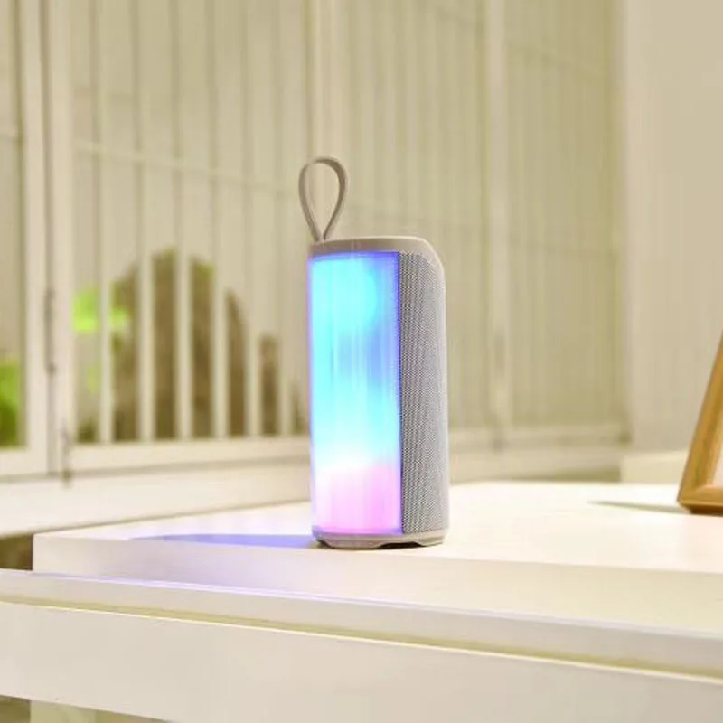 Bluetooth колонка кожаная портативная стереоколонка 5 вспышек светодиодный сабвуфер