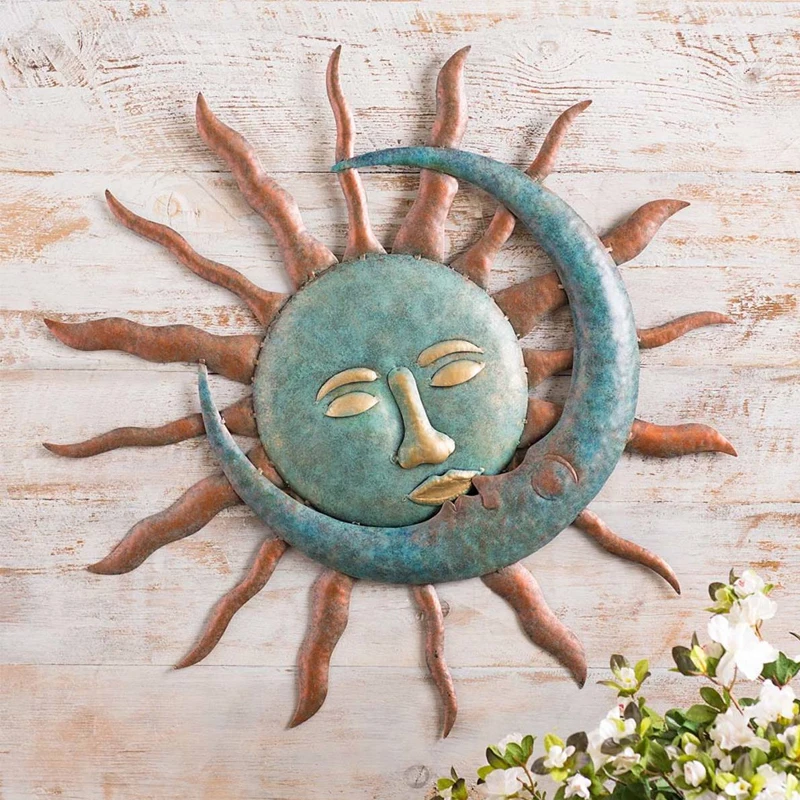 

Sun and Moon Wall Art Decor The Sun Kissing The Moon Vintage Hanging Metal Statue Artistic Ornament for Home Door PLDI889