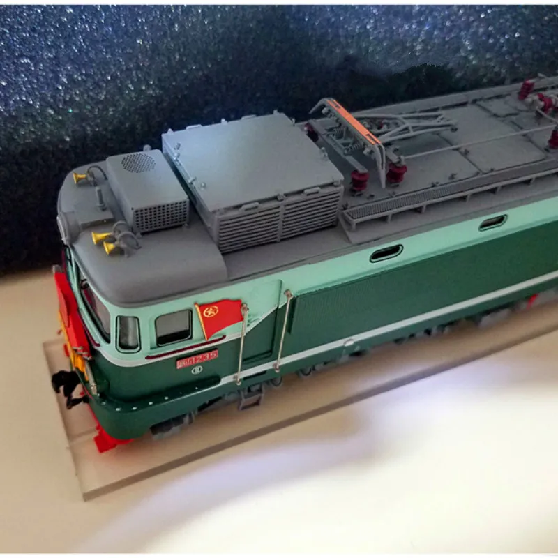 Рисунок 6 - Модель бронзового поезда 1/87