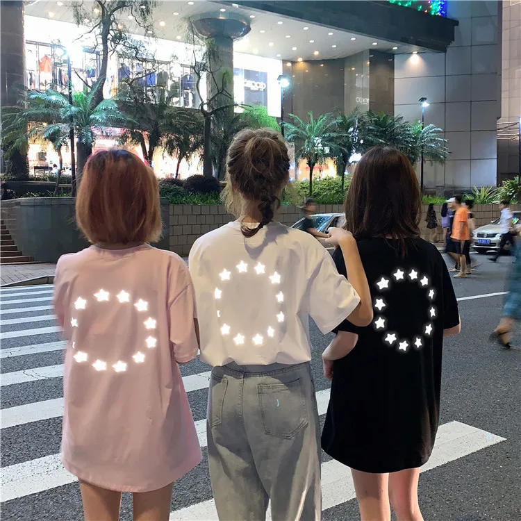 Женская футболка с отражающим принтом летняя свободная короткими рукавами и