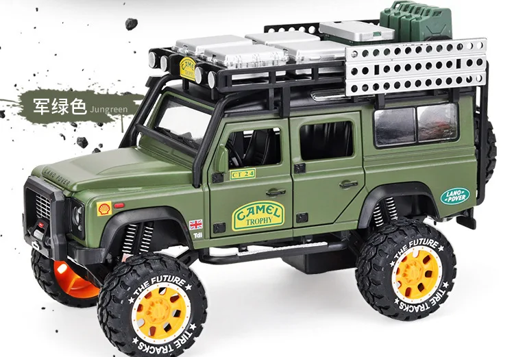 1:28 литая под давлением модель автомобиля Land Rovers Suv Металлический Игрушечный Автомобиль со звуком, подвесной светильник для детей, подарок для отслеживания - Цвет: Зеленый