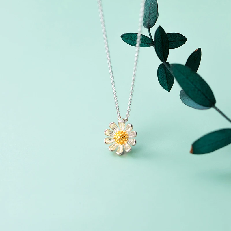 

Ginin Pure 925 Sterling Silver For Women 2021 Trendy Fashion Yellow Little Daisy Pendant Necklace Sweet Elegance Choker Jewelry