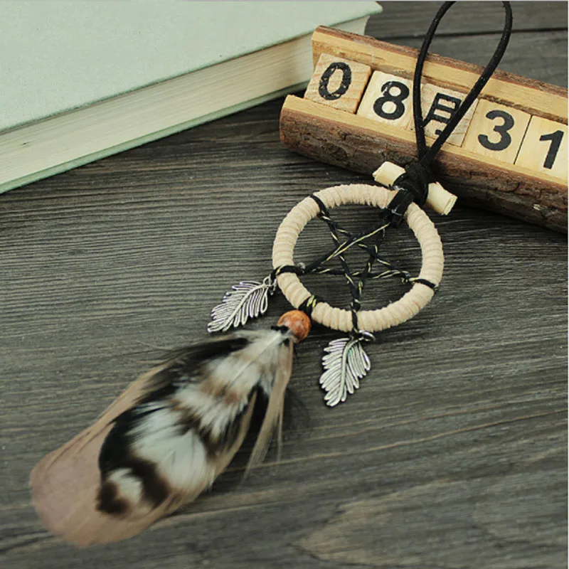 Подвеска с кулоном в виде пера Индиана Креативные украшения для автомобиля