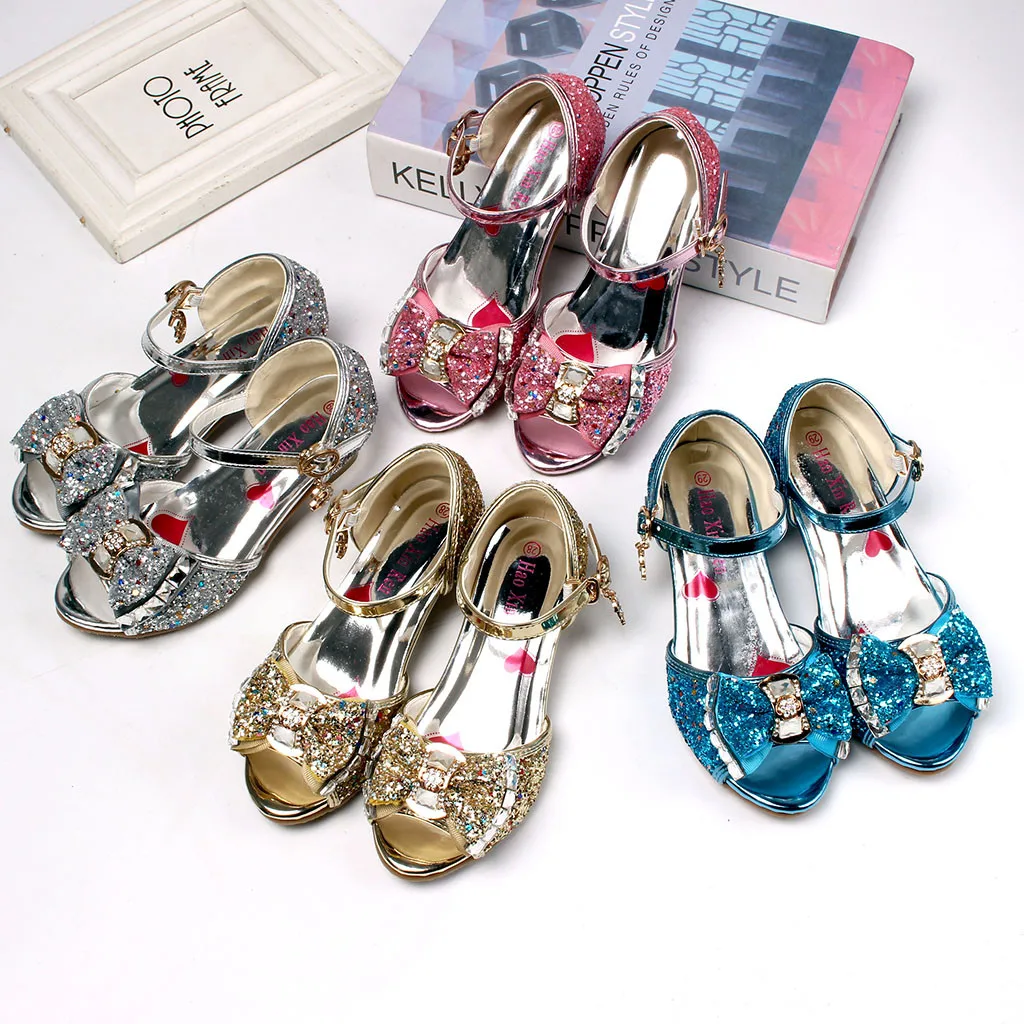 Блестящие туфли новинка детские сандалии для девочек с жемчугом кристаллами