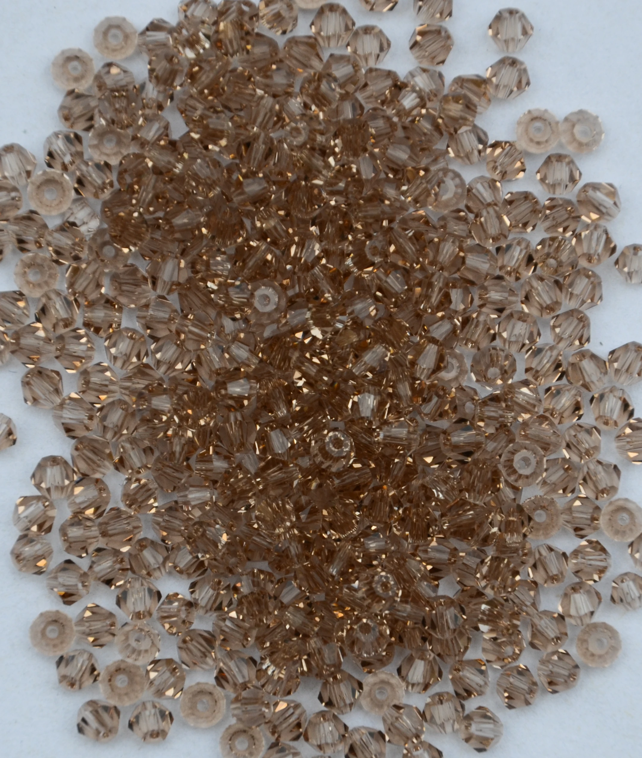 

Бесплатная доставка, 288 шт./лот 6 мм Серебряный теневой цвет китайские высококачественные хрустальные биконусные бусины