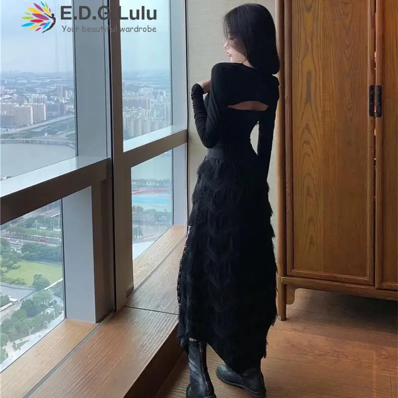 

Женский костюм-двойка с длинным рукавом и юбкой