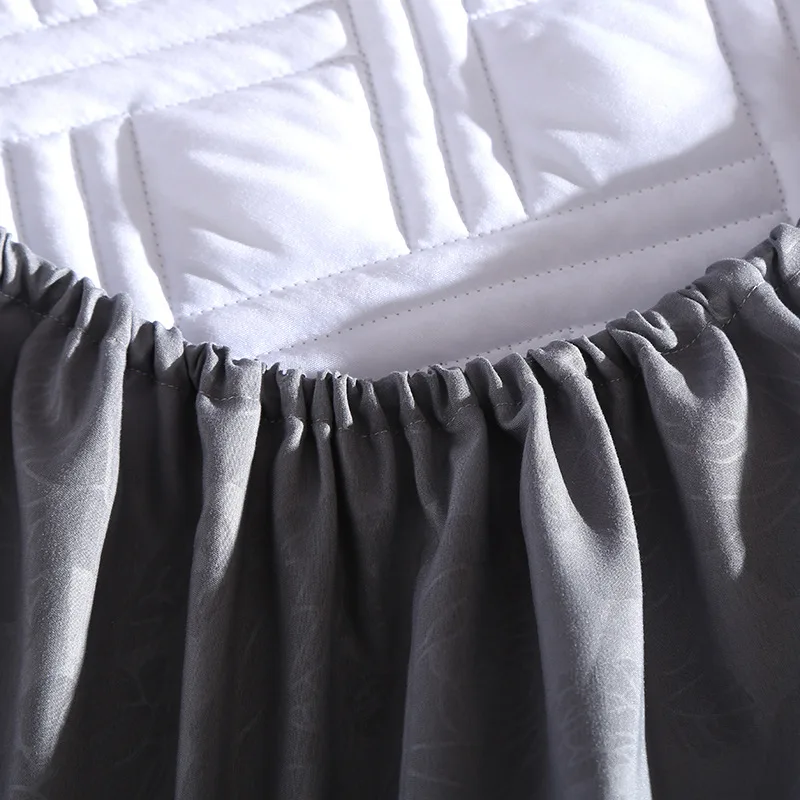 Стеганая однотонная простыня наматрасник постельное белье с резинкой протектор