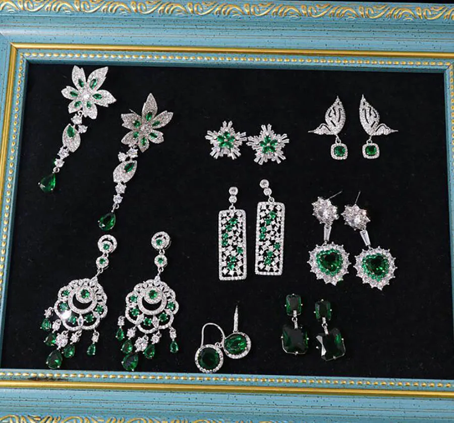 

Simple advanced zircon vintage earrings for women Korean tassel personality ins retro green rhinestone luxurious jewelry
