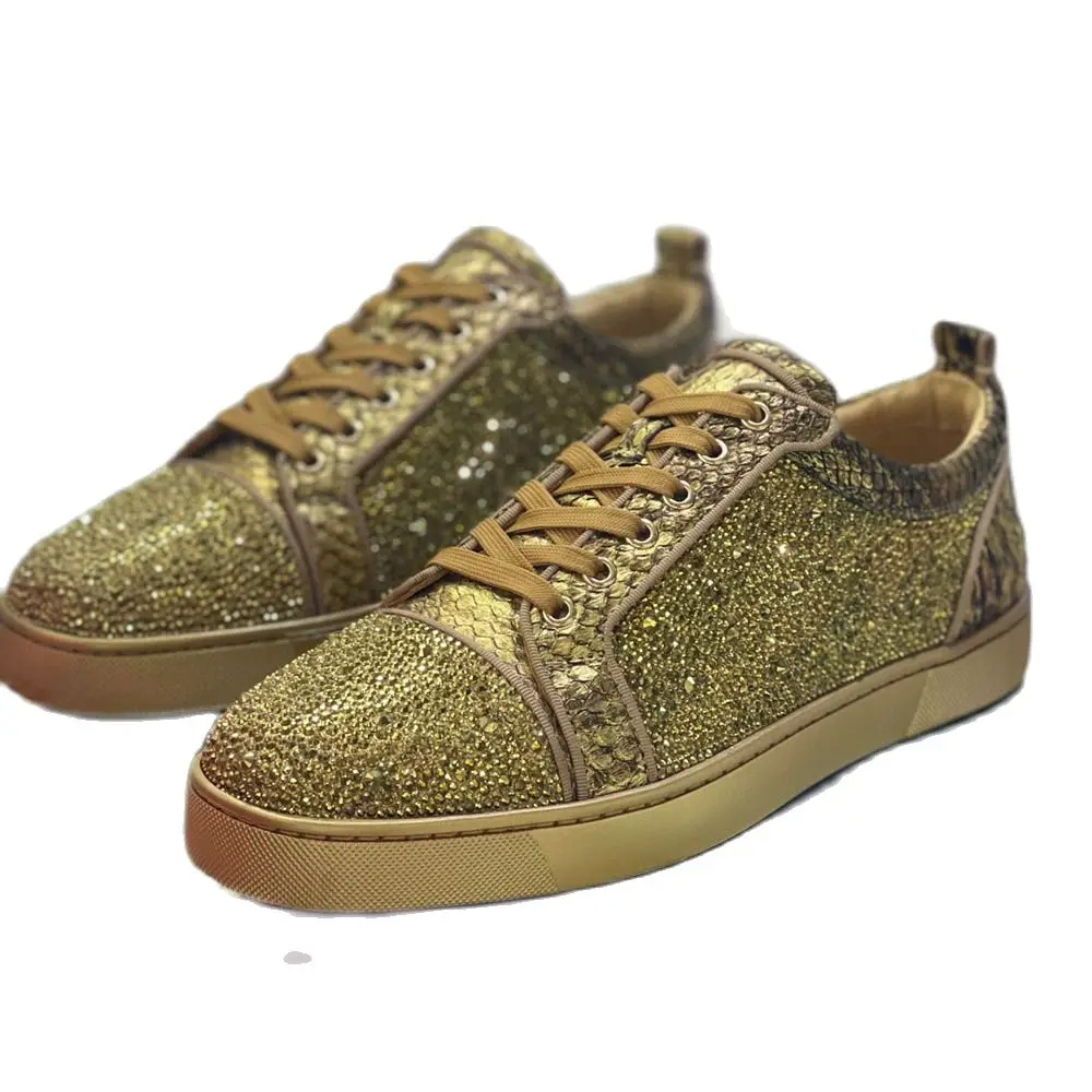 

Мужская обувь с красной подошвой, золотые туфли из змеиной кожи питона, мужские повседневные туфли со шнуровкой и шипами на плоской подошве,...