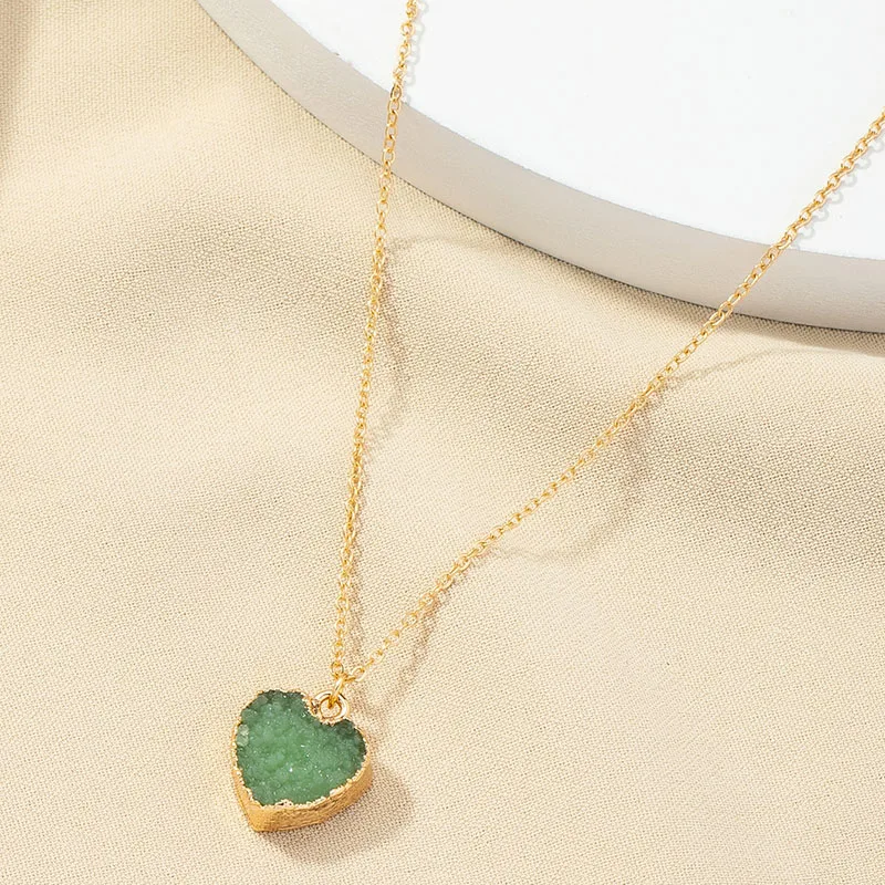 

Ins Gold Thin Chain Pink Green Druzy Drusy Stone Love Heart Pendant Choker Necklaces Trendy Korean Fashion Women Party Jewelry