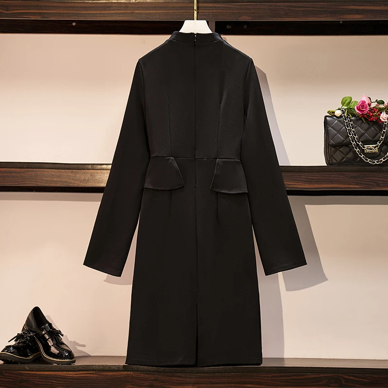 Женское винтажное деловое платье черное облегающее трапеция большого размера с