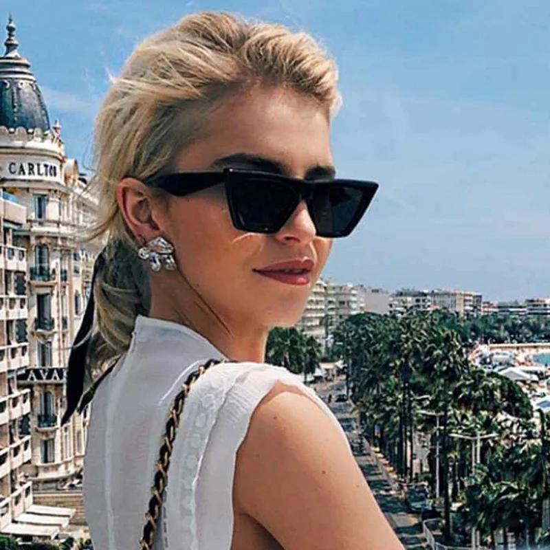 Очки солнцезащитные женские квадратные пикантные брендовые дизайнерские