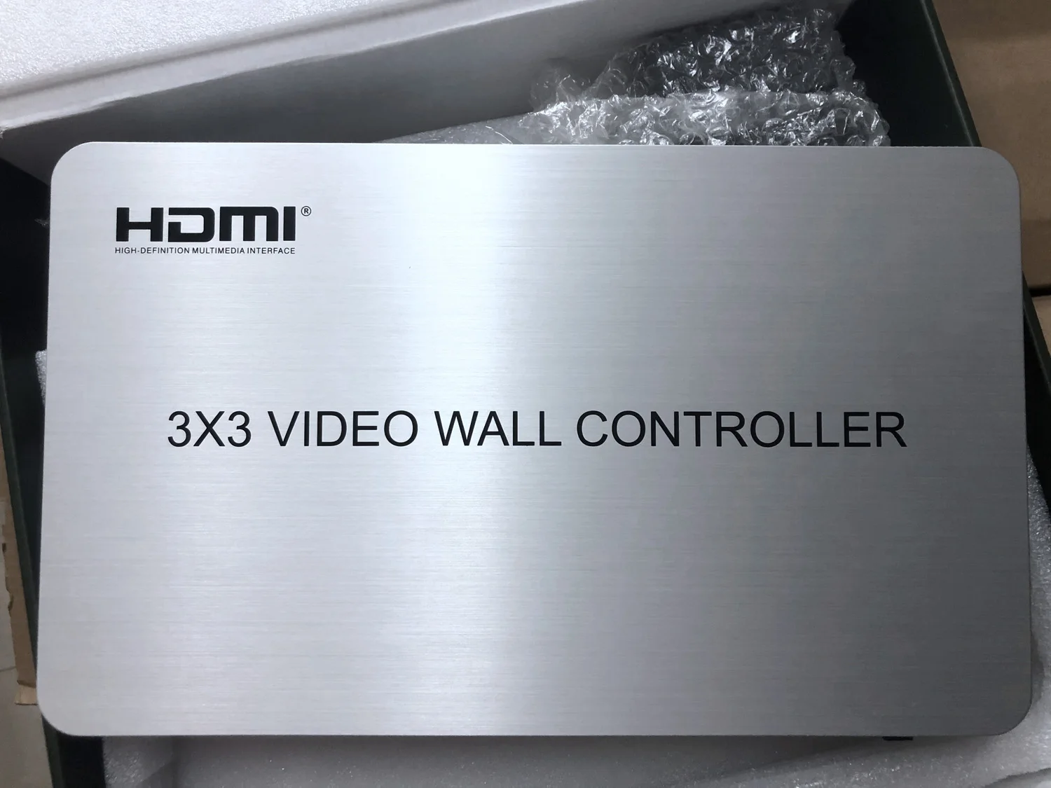 

1080P RS232 3x3 Video Wall Controller HDMI Video Processor 1 Input 9 Output TV Screen Display 4X2 2X2 3X2 Multiple Splicing Mode