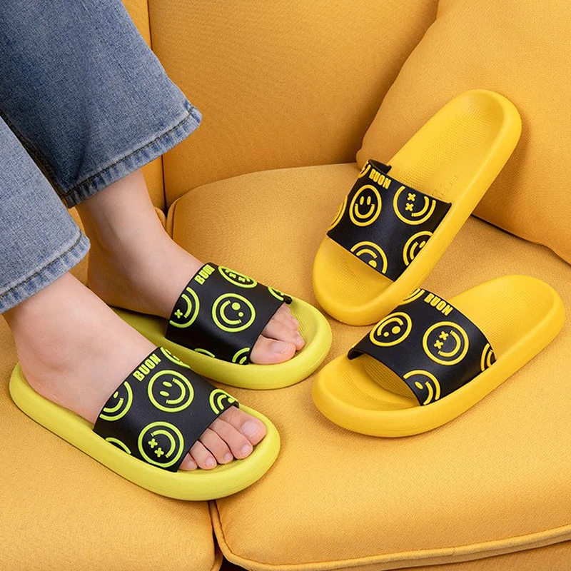 

тапочки Summer Slippers Women Men Beach Slides Sandals Cartoon Smile Face Flip Flops Home Outdoor Boy Girls Bathroom Shower