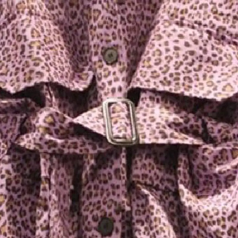 Женский тренчкот с завышенной талией розовый леопардовым принтом и отложной