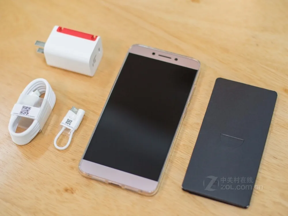 Мобильный телефон Letv LeEco Le Max 2, 4G, LTE, Snapdragon 820, Android 6,0, 5,7 дюймов, 2560x1440, 6 ГБ ram, 64 ГБ rom, отпечаток пальца, МП