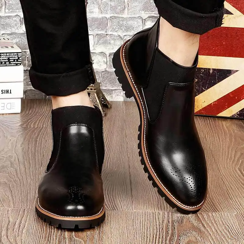 

Autumn Winter 2019 Men Chelsea Boots Black Red Yellow Microfiber Leather Brogue Boots Bullock Men Casual Shoes Big Size 38-46