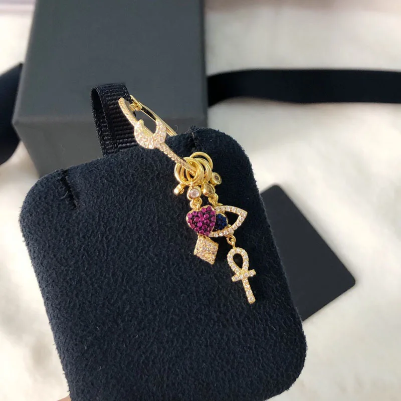 

2020 High Quality Zirconia Charm Ankh Heart Shaped Lucky Eye Earrings Fashion Glamour Women's Summer Collection Jewelry