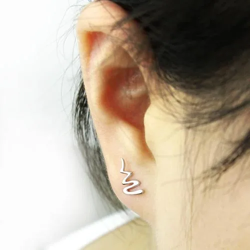 Простые геометрические кривые линии серьги-гвоздики любовь сердцебиение серьги