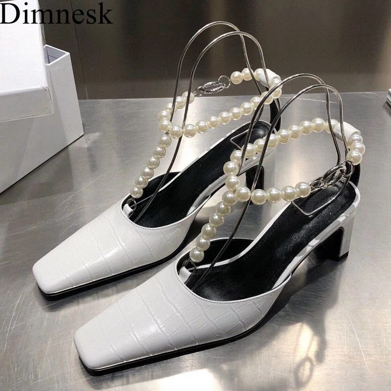 

Женские туфли на высоком каблуке, туфли-лодочки из натуральной кожи с ремешком на щиколотке и пряжкой-цепочке, с крокодиловым узором, с квад...