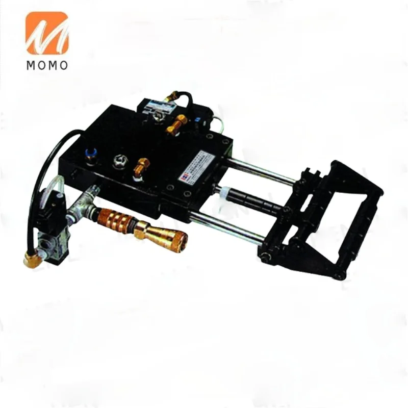 

Устройство для обработки металлических полос, катушечный питатель