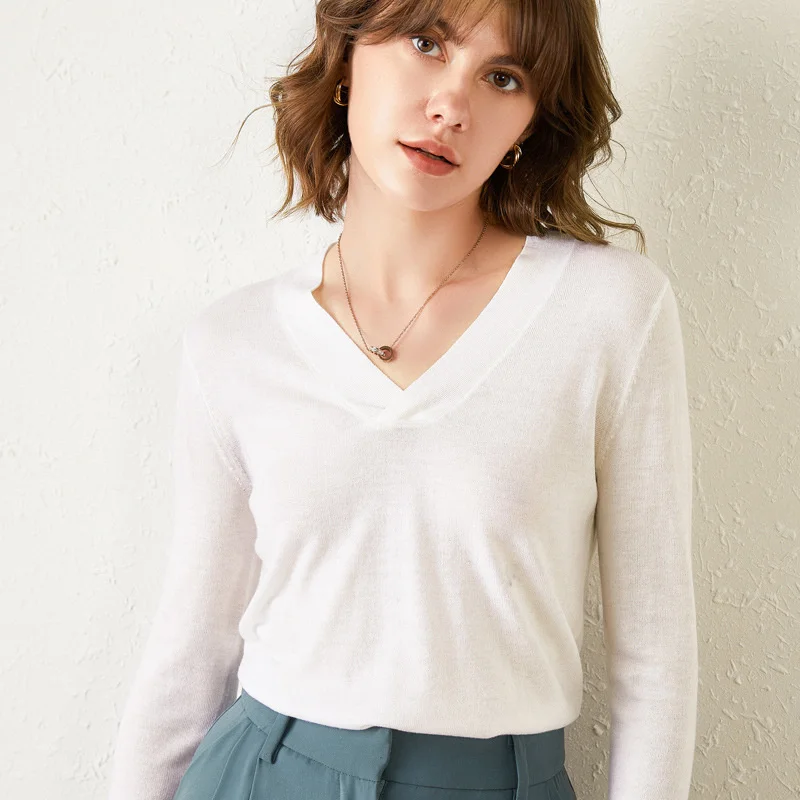 

2021 spring and autumn bottomed sweater women's new feminine slim sweater long sleeve V-neck knitted wool top