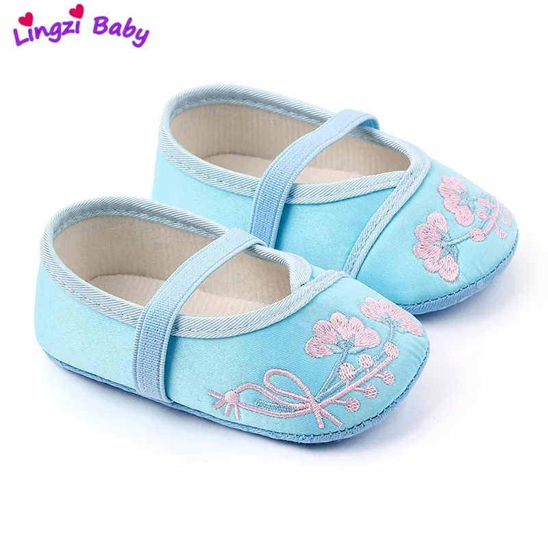 

Newborn Baby Girl Shoes1