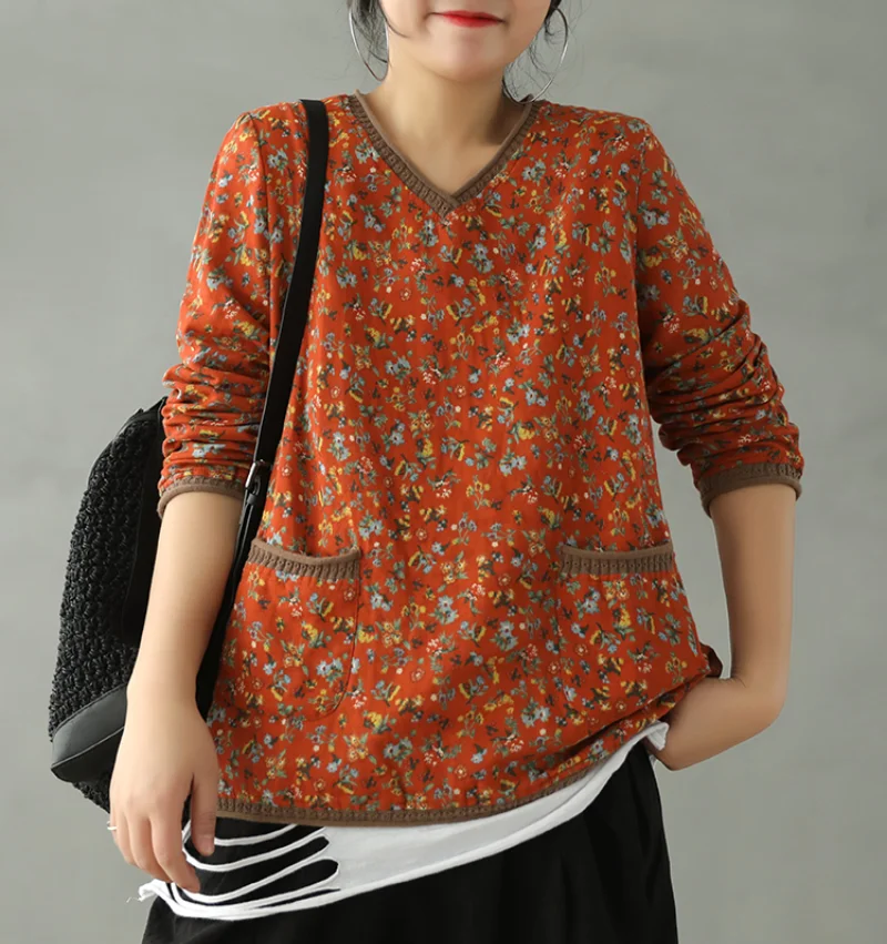 Женская футболка с v образным вырезом и карманом весна 2020|Футболки| |