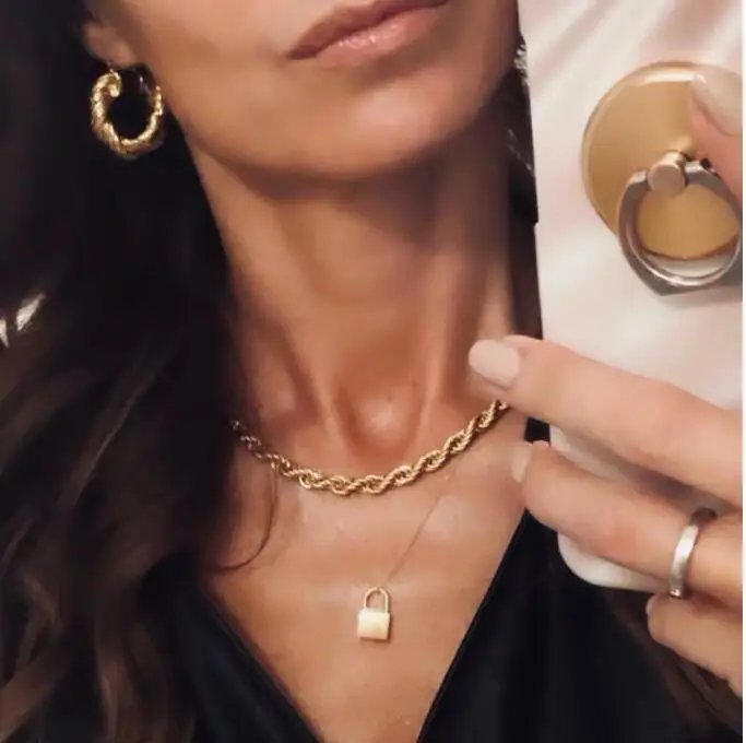 Ожерелье женское из нержавеющей стали под золото с мини замком ювелирное изделие