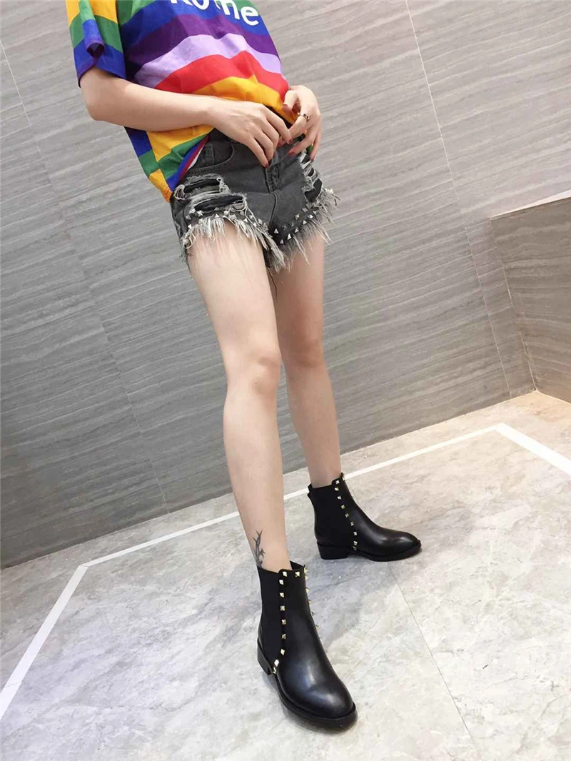 

Rock studed Women Ankle Boots Female women shoes Ankle Autumn British Genuine Leather Thick With Short Boots Motorcycle Boots 40