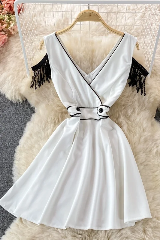 

Girls Fashion Ruffle Sleeve V-neck Irregular Dress New Tassel Bodycon Sexy Mini Short Club Party Dresses For Women