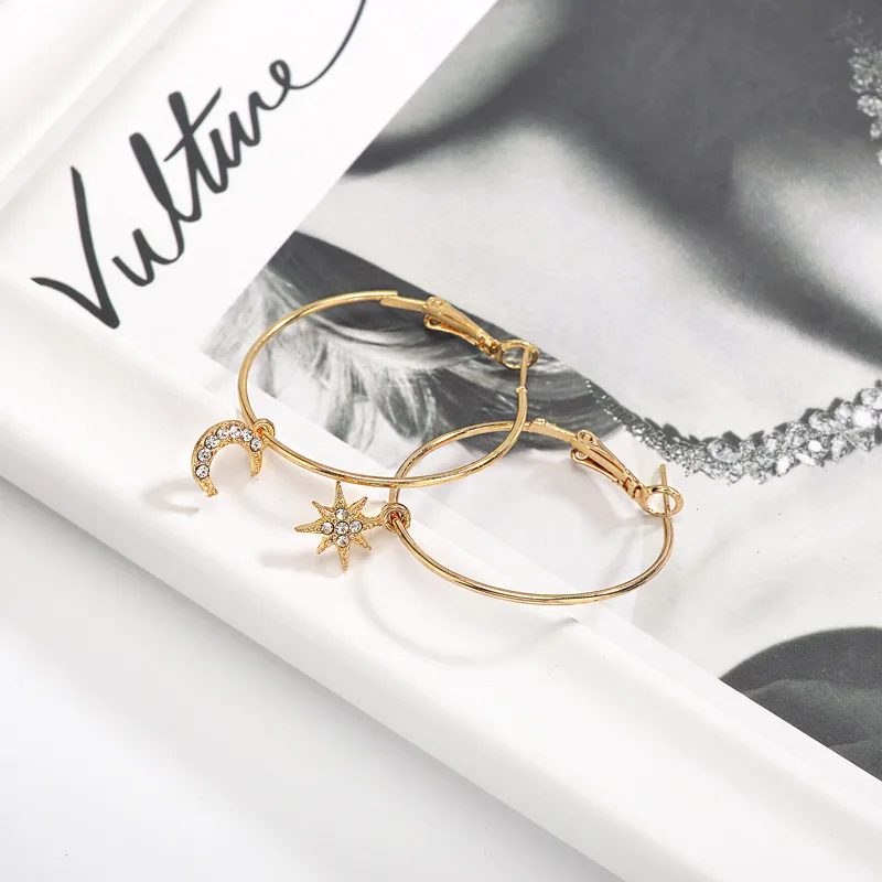 

New Arrival Fashion Classic Geometric Women Dangle Earrings Asymmetric Earrings Of Star And Moon Female Korean Jewelry