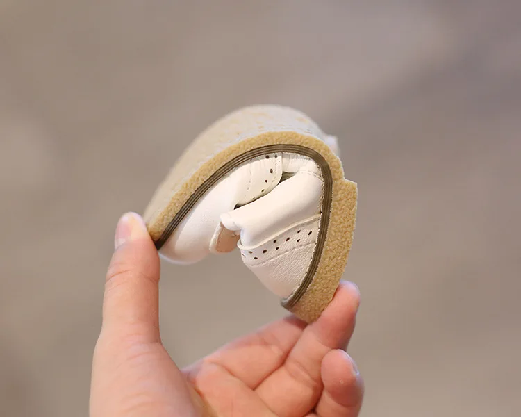 

2020 Autumn and Winter New Boys' and Girls' Shoes Children's Casual Shoes, Student Sports Shoes Comfortable Leather Shoes