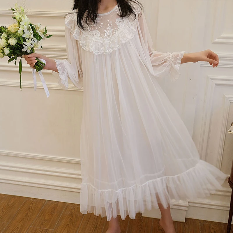

2021 Princess Full Sleeves Vintage Lace Nightgown Lace Embroider Round-Neck Nightdress Long Style Modal Nighttie for Girls