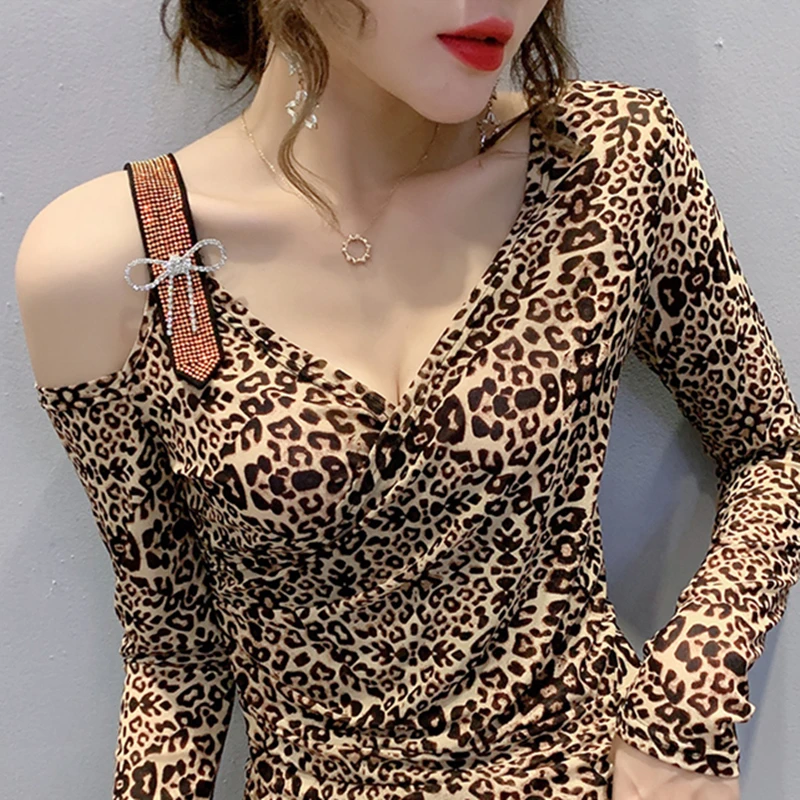 

Spring Fall European Style T-Shirt Chic Sexy Off Shoulder V-Neck Irregularity Shiny Diamonds Tops Ropa Mujer Cotton Tees T00001A