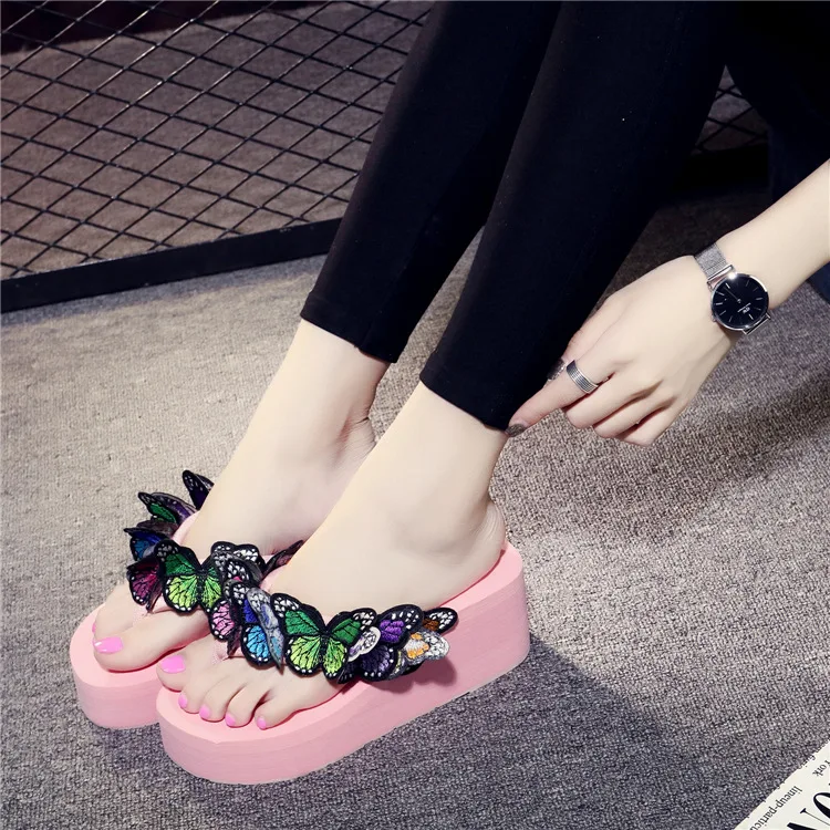 

2020 Summer Women's Flip Flops Handmade Flower DIY Slippers Non Slip Beach Shoes Embroidered Butterfly Sandals Female Muffin
